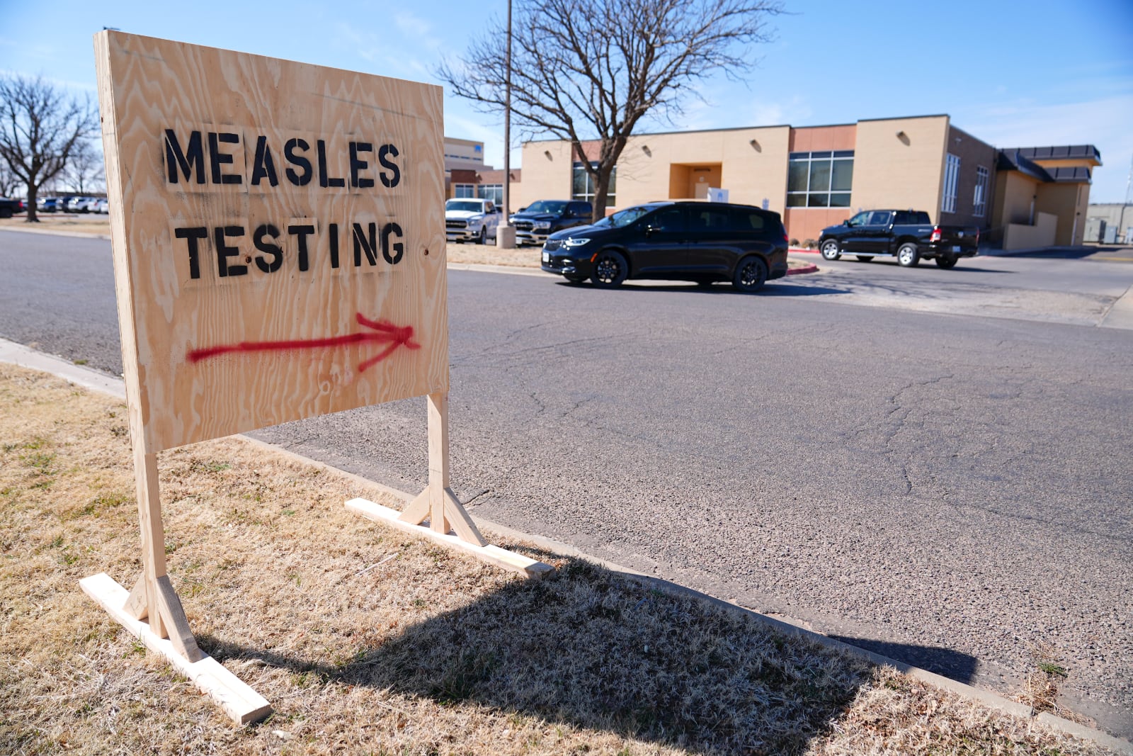 Faced with measles, Texas healthcare workers confront ‘information warfare’