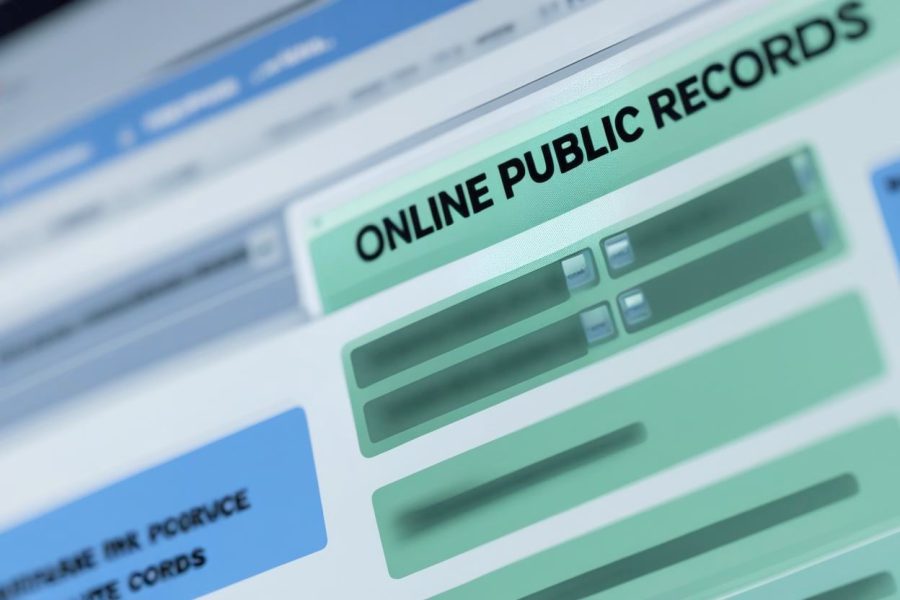 Screenshot of a website interface labeled "Online Public Records," highlighting issues with public access to Lubbock County court documents since 2021.
