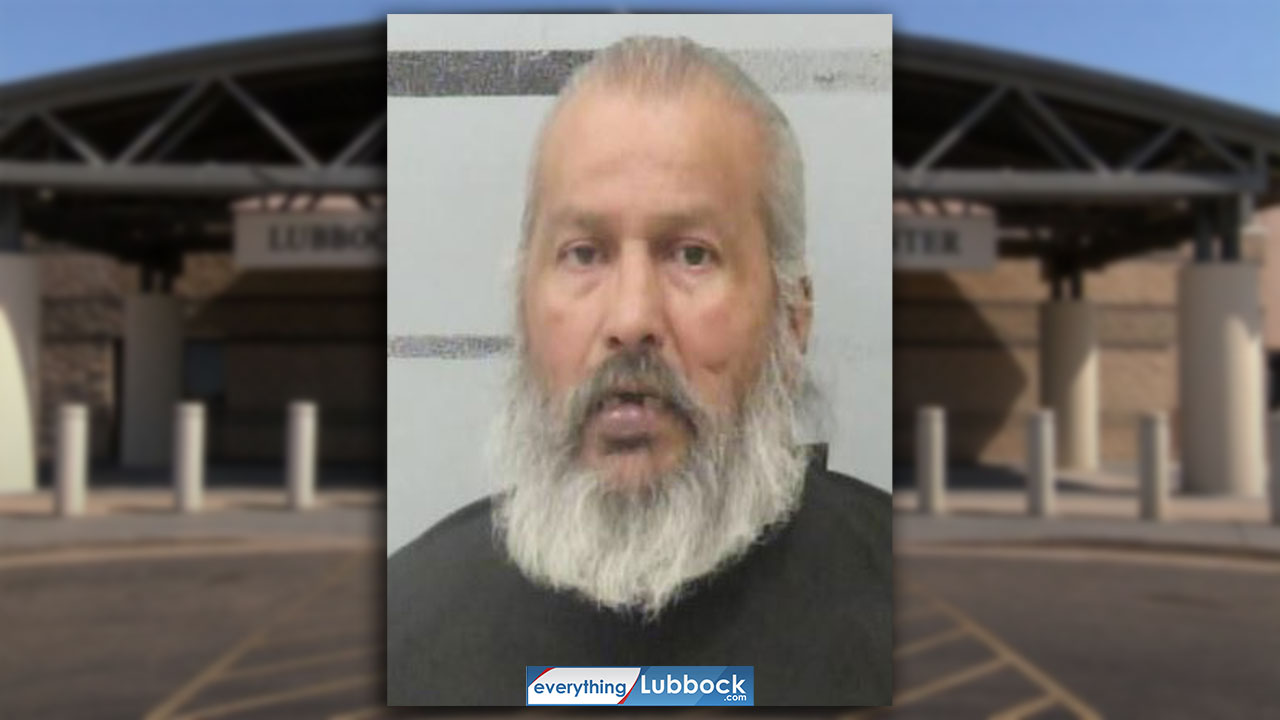 Lubbock men accused of starving child, confining him to closet