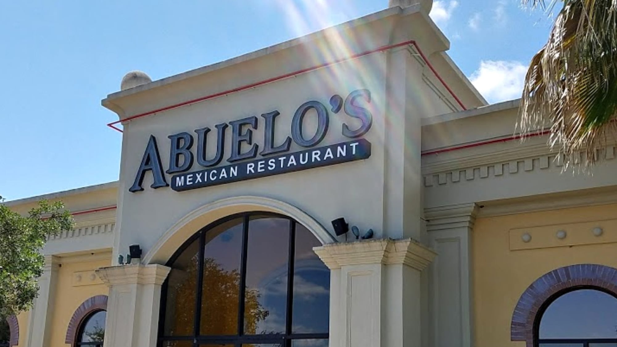 Abuelo’s Files for Bankruptcy, Proves That Even “#1 Mexican Restaurant in America” Can’t Survive Inflation (or Lubbock)