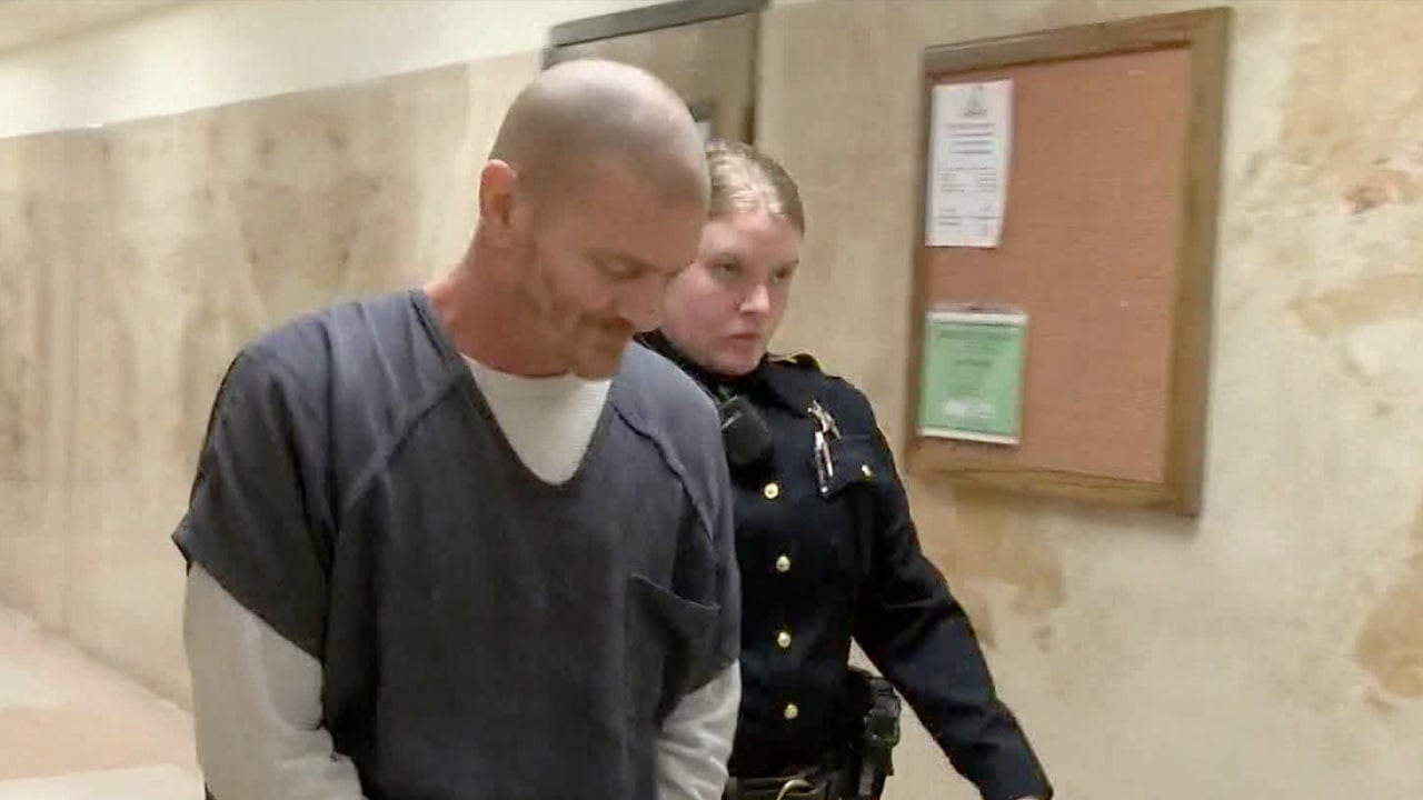 “He Did It Again” — Because Apparently Lubbock’s Background Checks Are Just a Suggestion